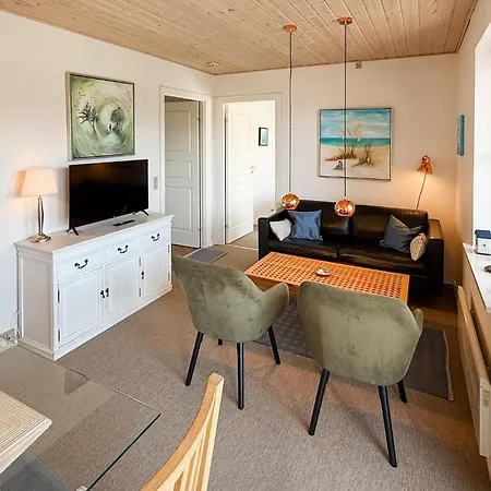 Appartement Amazing In With House Sea View